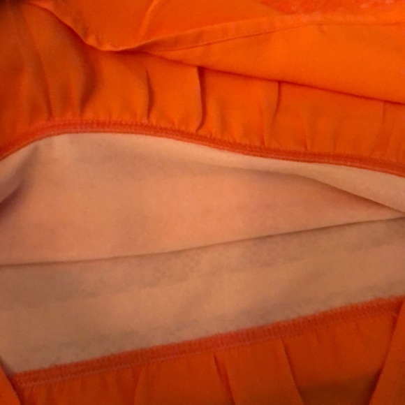 🌷PRETTY LIMITED CORAL‎ TOP SIZE XS 🌷 - Picture 8 of 8